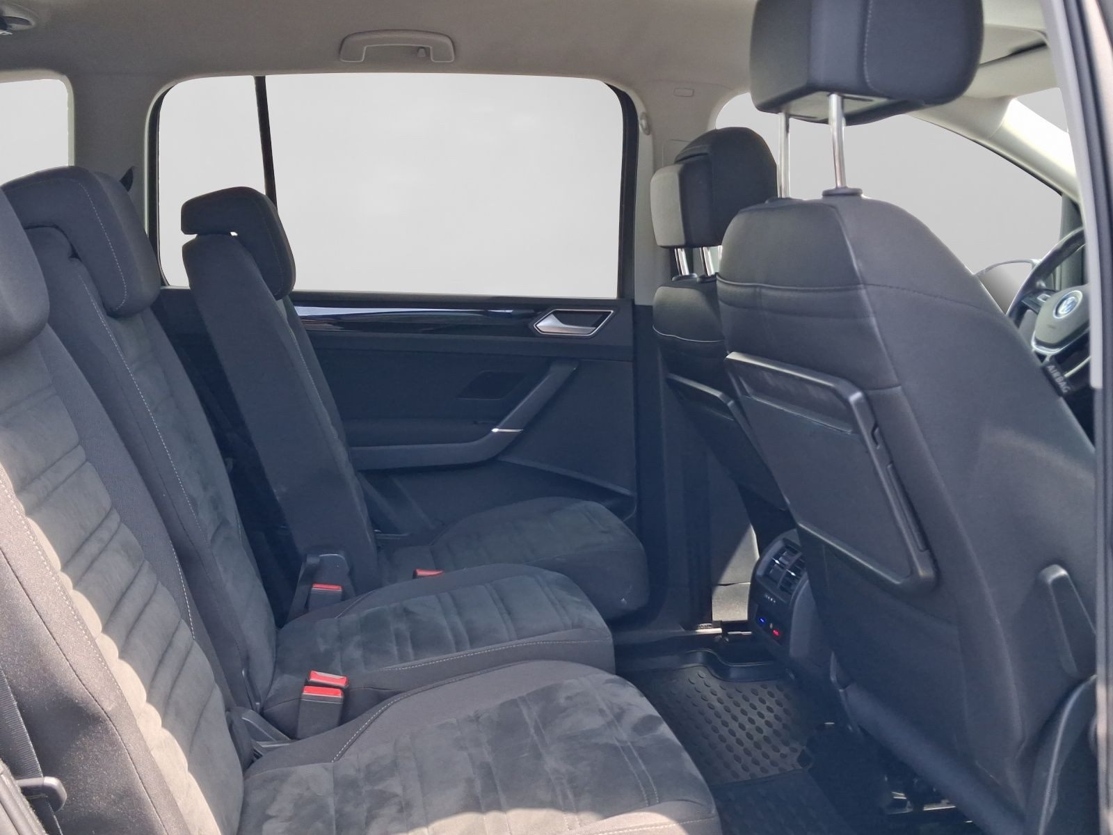 Volkswagen Touran – Bild 6