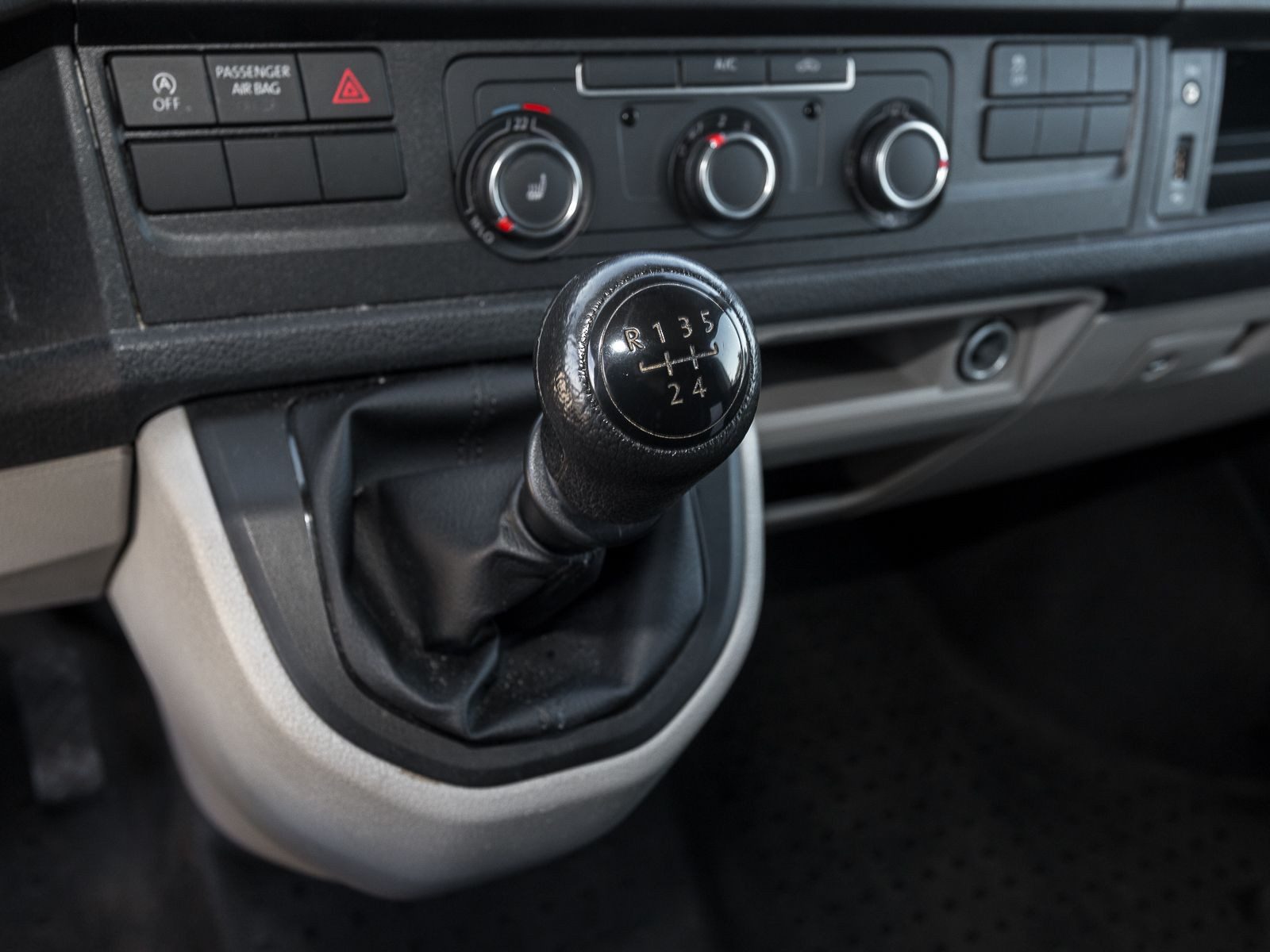 Volkswagen T6 Kasten – Bild 9
