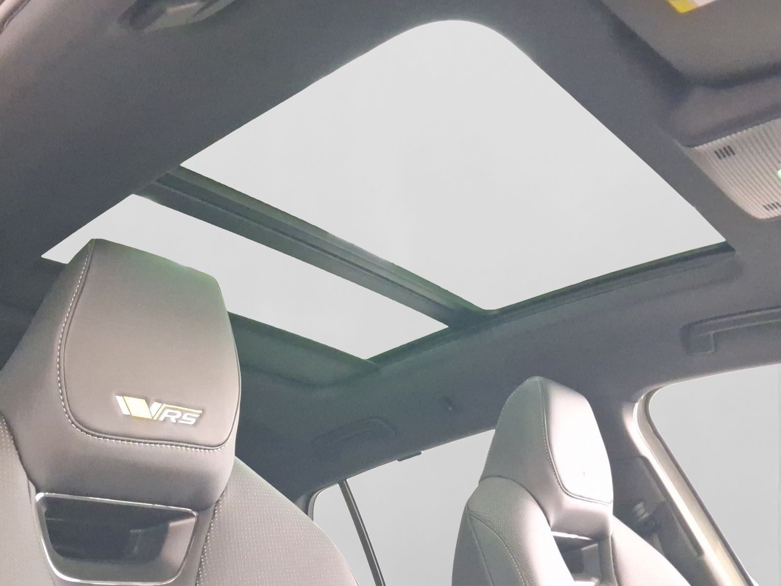 Skoda Enyaq – Foto 18