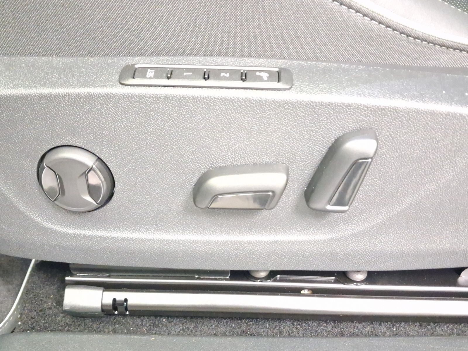 Skoda Enyaq – Foto 19
