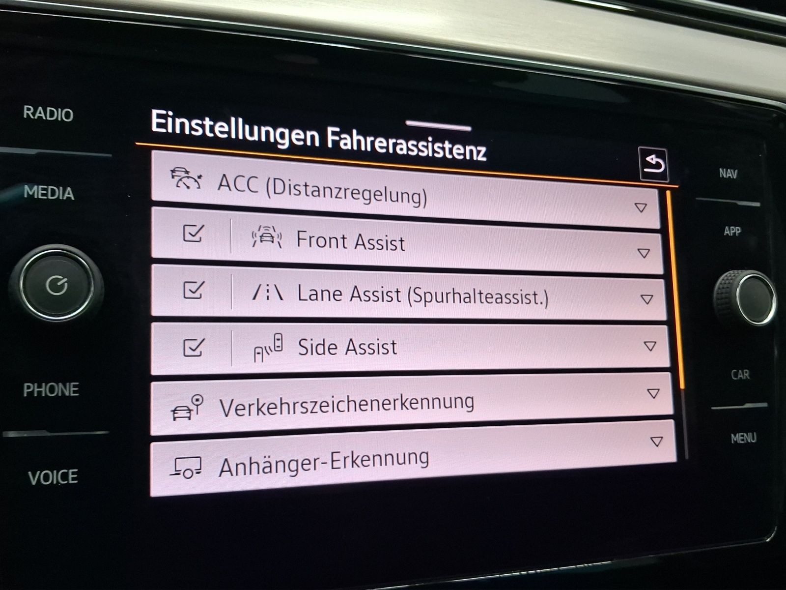 Volkswagen Passat Alltrack – Bild 12