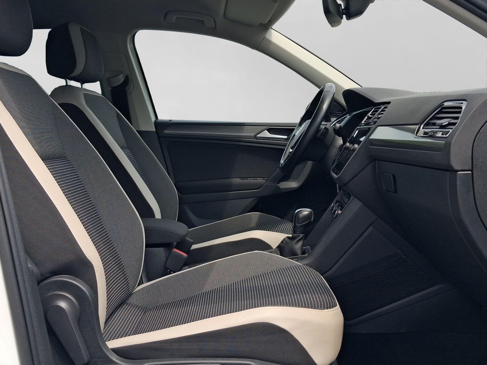 Volkswagen Tiguan – Foto 4