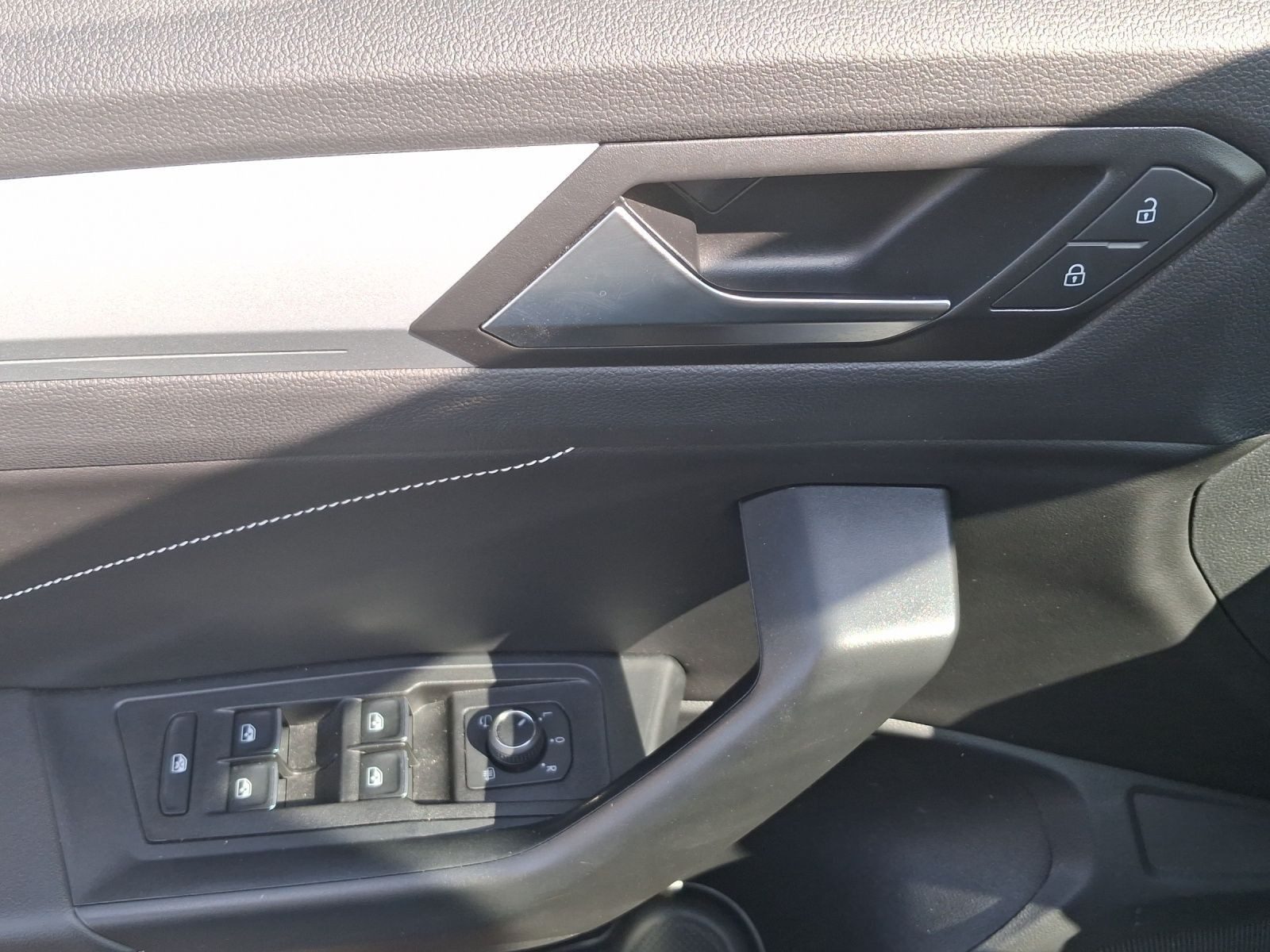 Volkswagen T-Roc – Bild 8