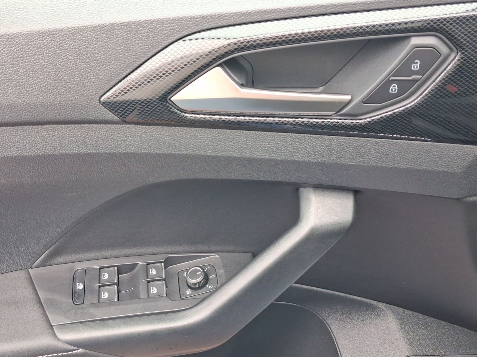 Volkswagen T-Cross – Bild 8