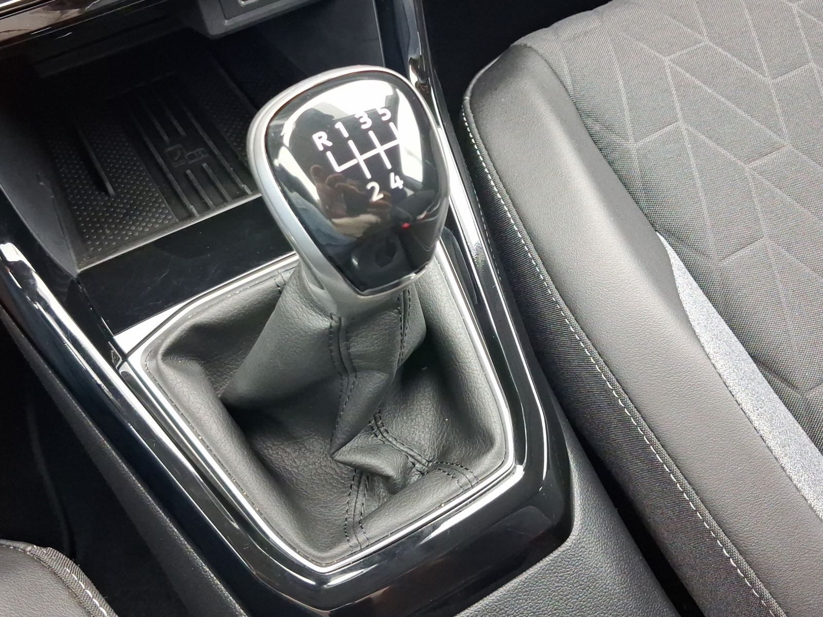 Volkswagen T-Cross – Bild 11