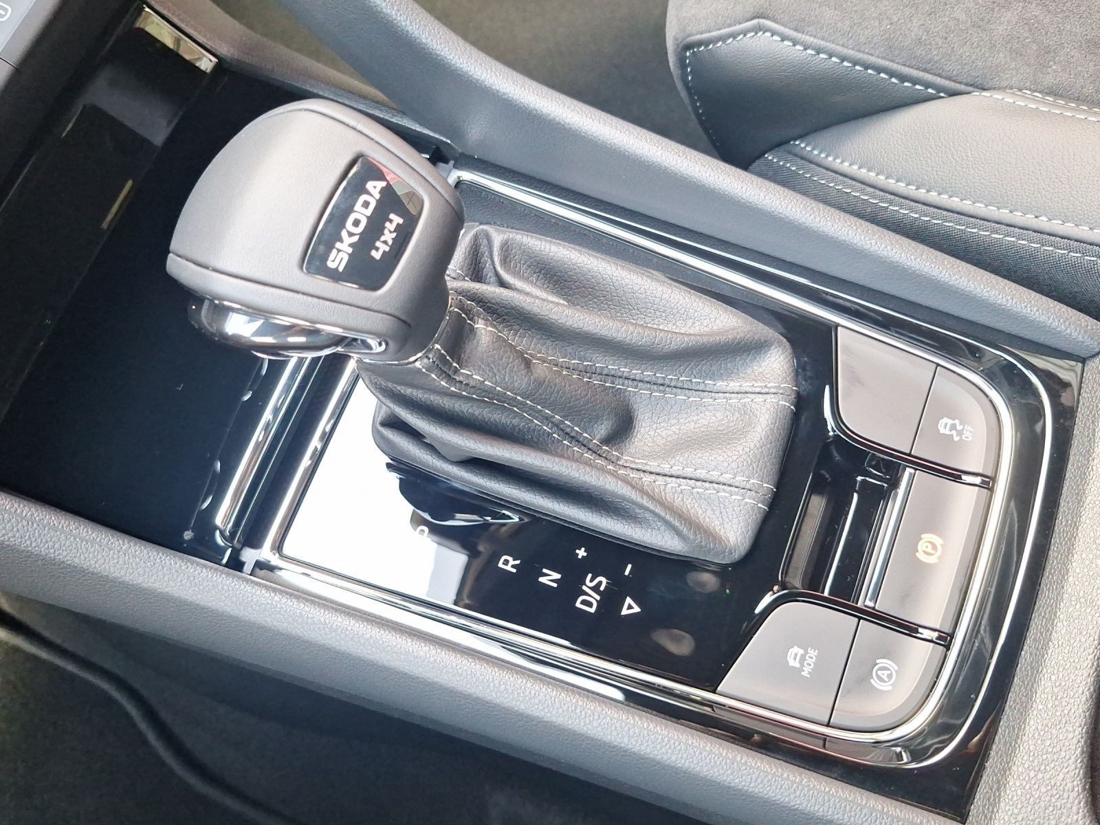 Skoda Karoq – Foto 11
