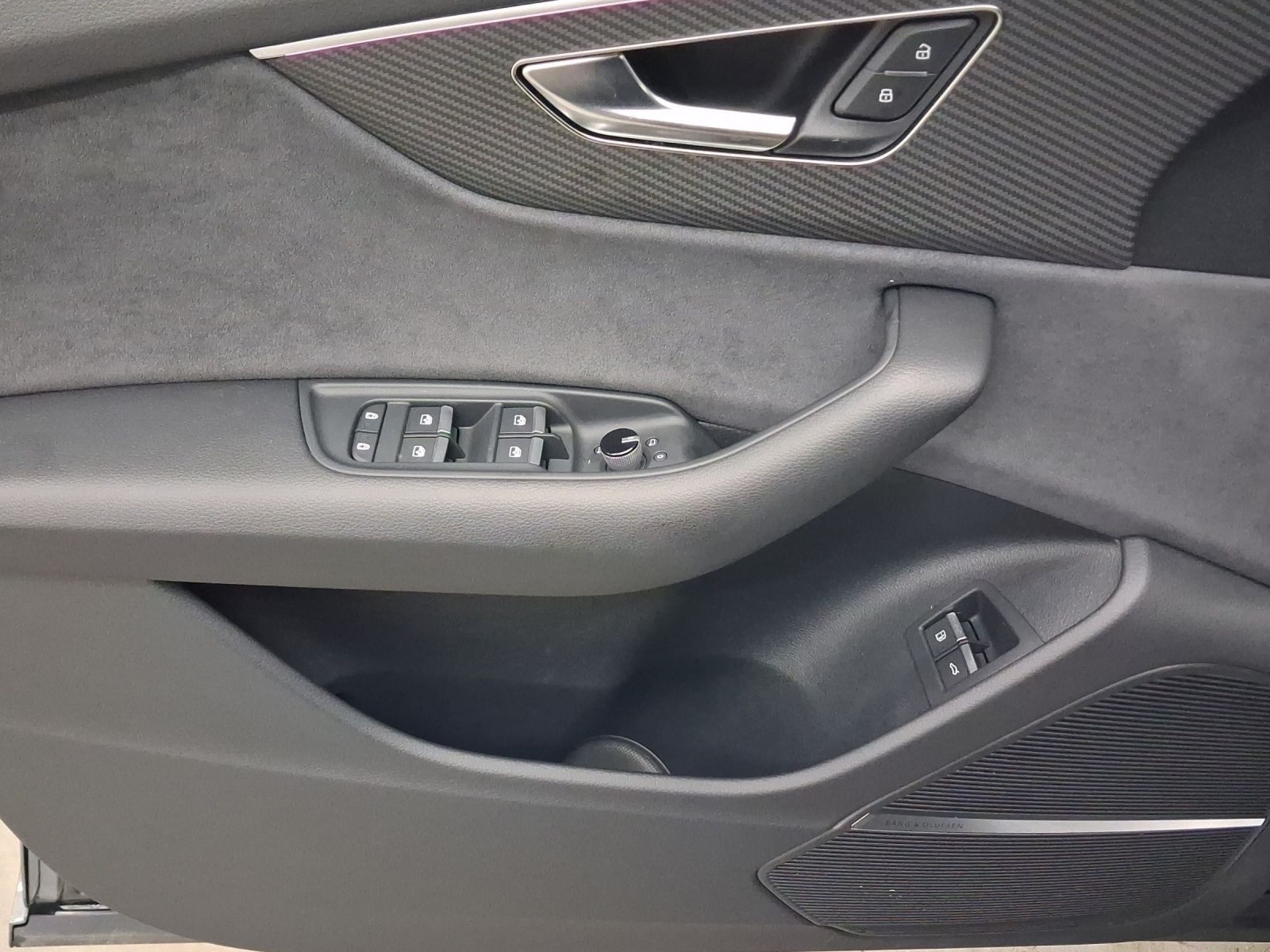 Audi Q8 – Foto 8