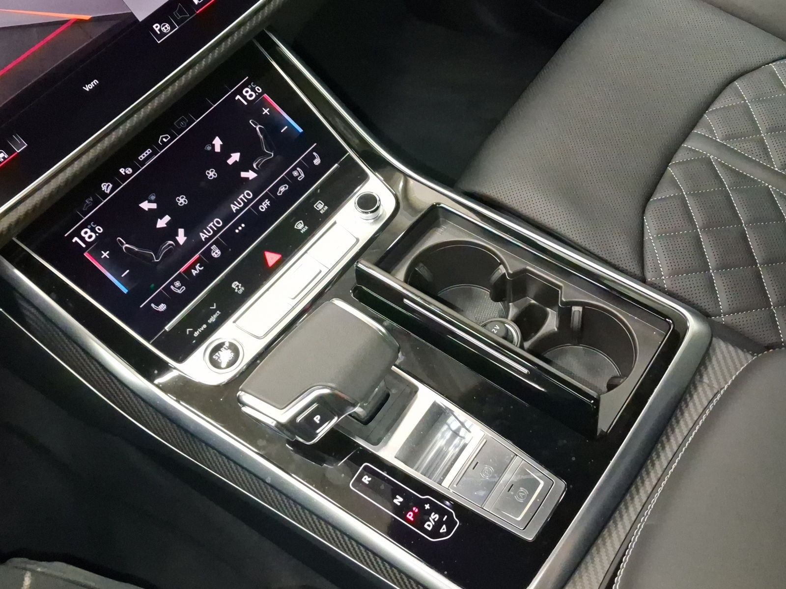 Audi Q8 – Foto 11