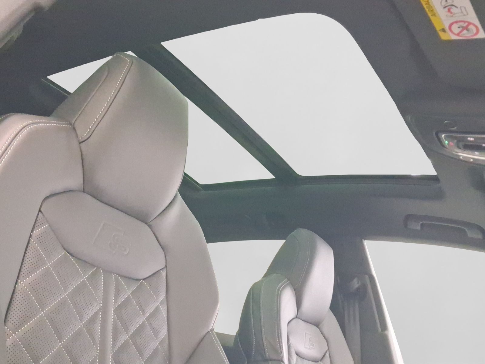 Audi Q8 – Foto 18