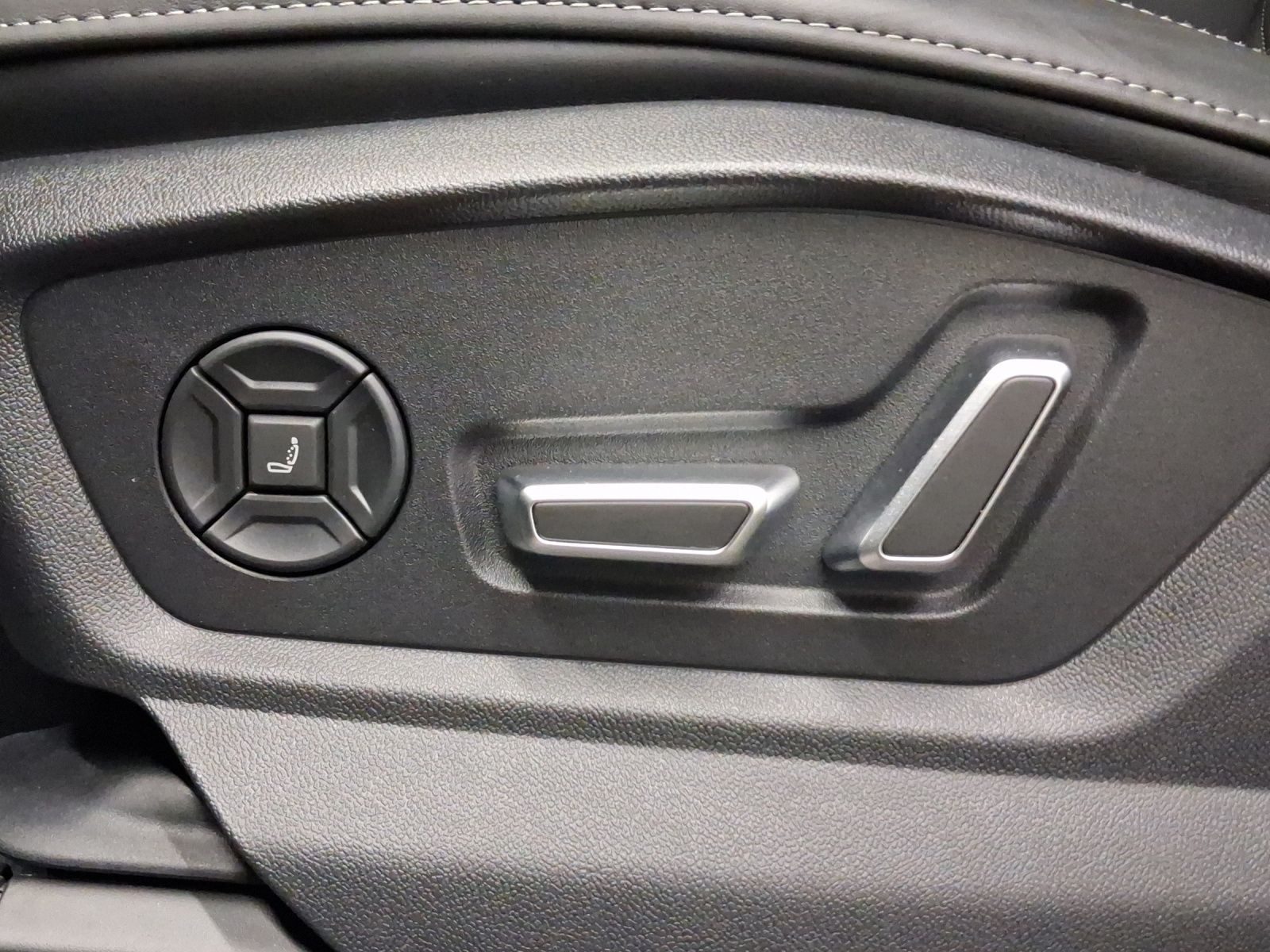 Audi Q8 – Foto 20