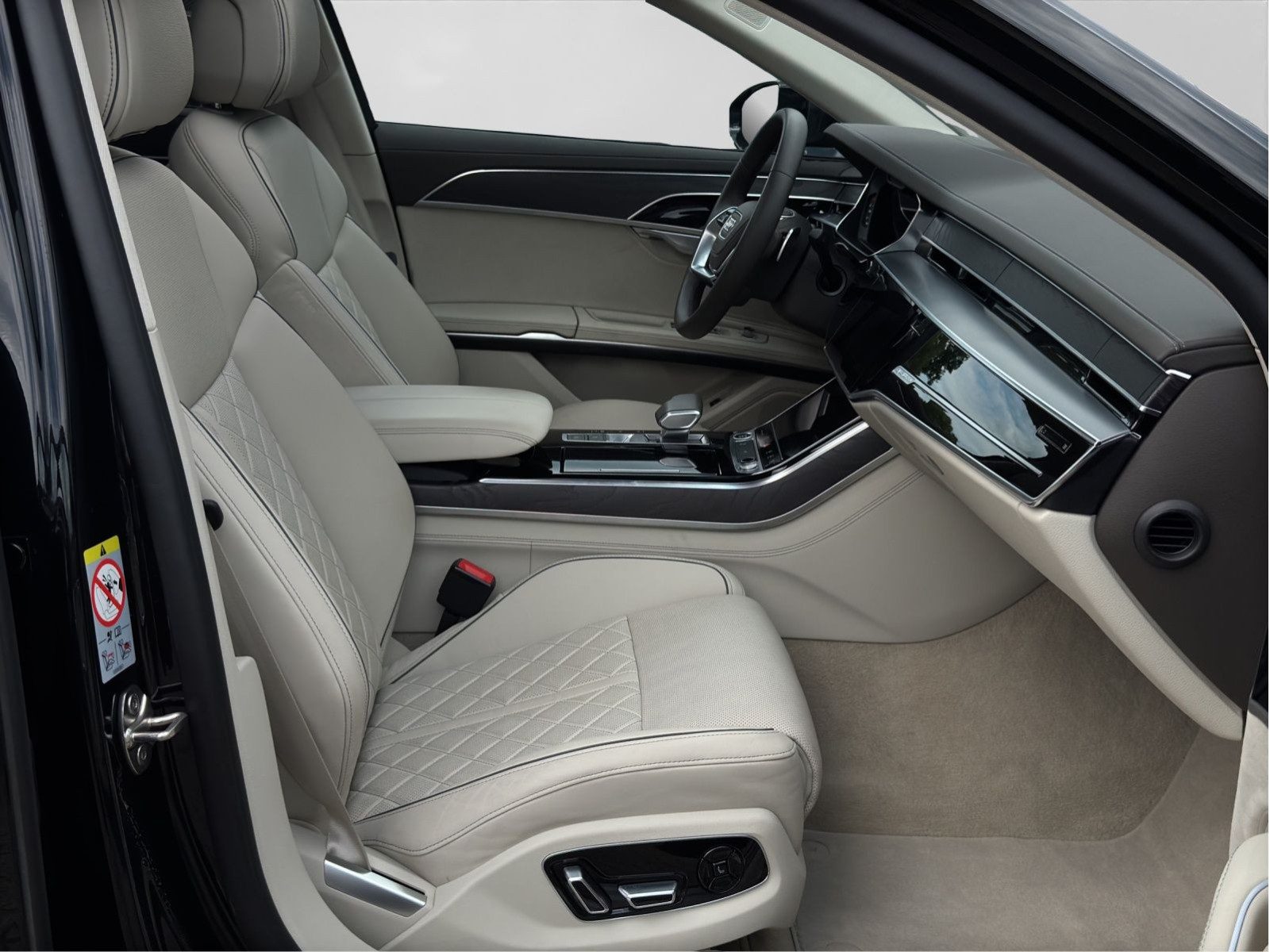 Audi A8 – Bild 4
