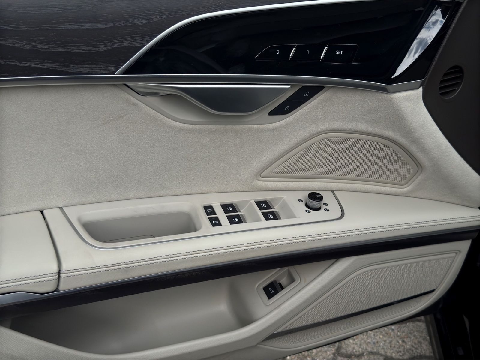 Audi A8 – Bild 8