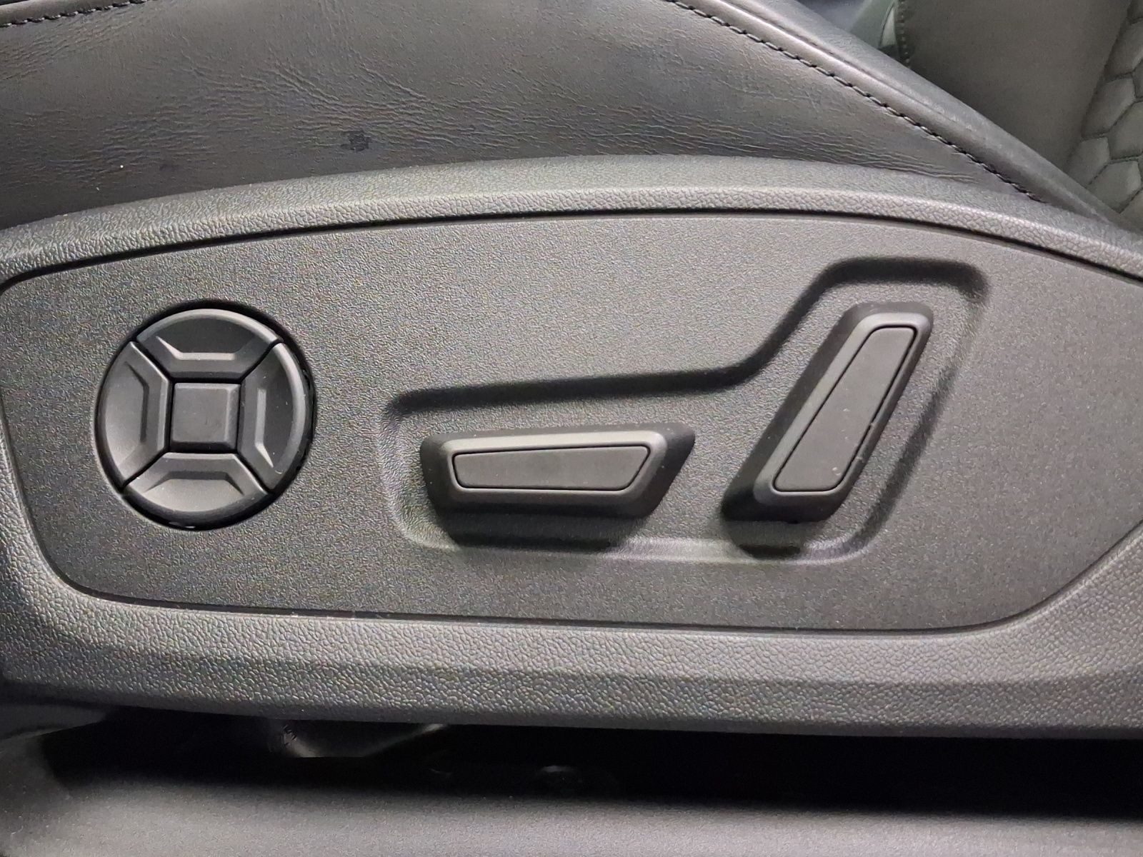 Audi RS Q3 – Foto 19