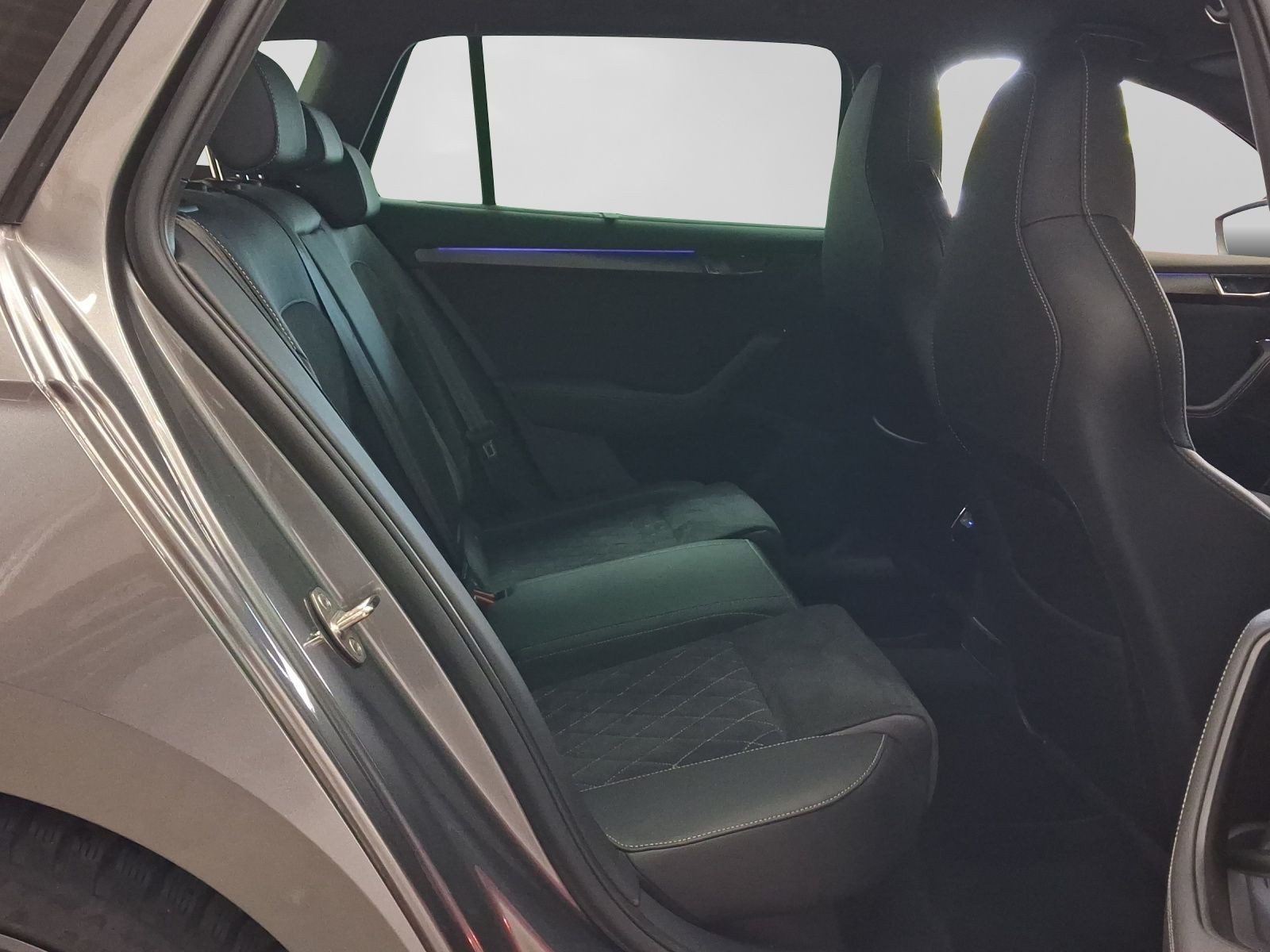 Skoda Superb – Bild 6