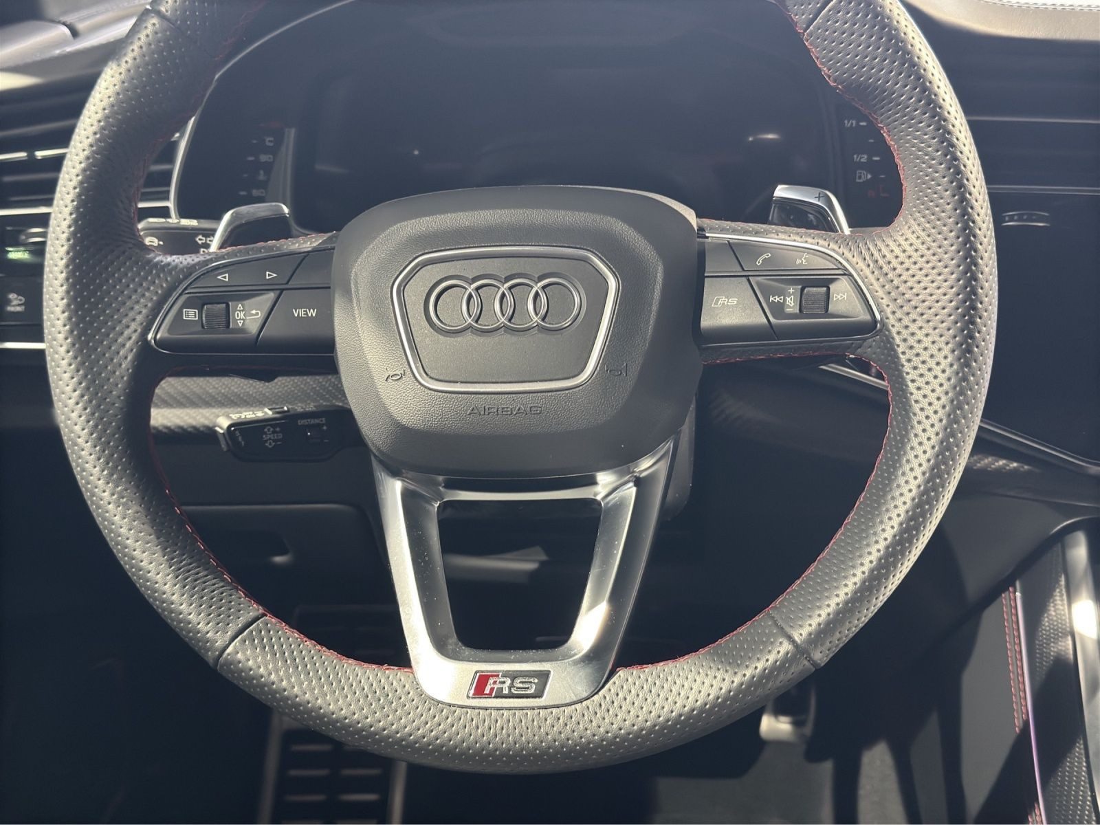 Audi RS Q8 – Foto 9