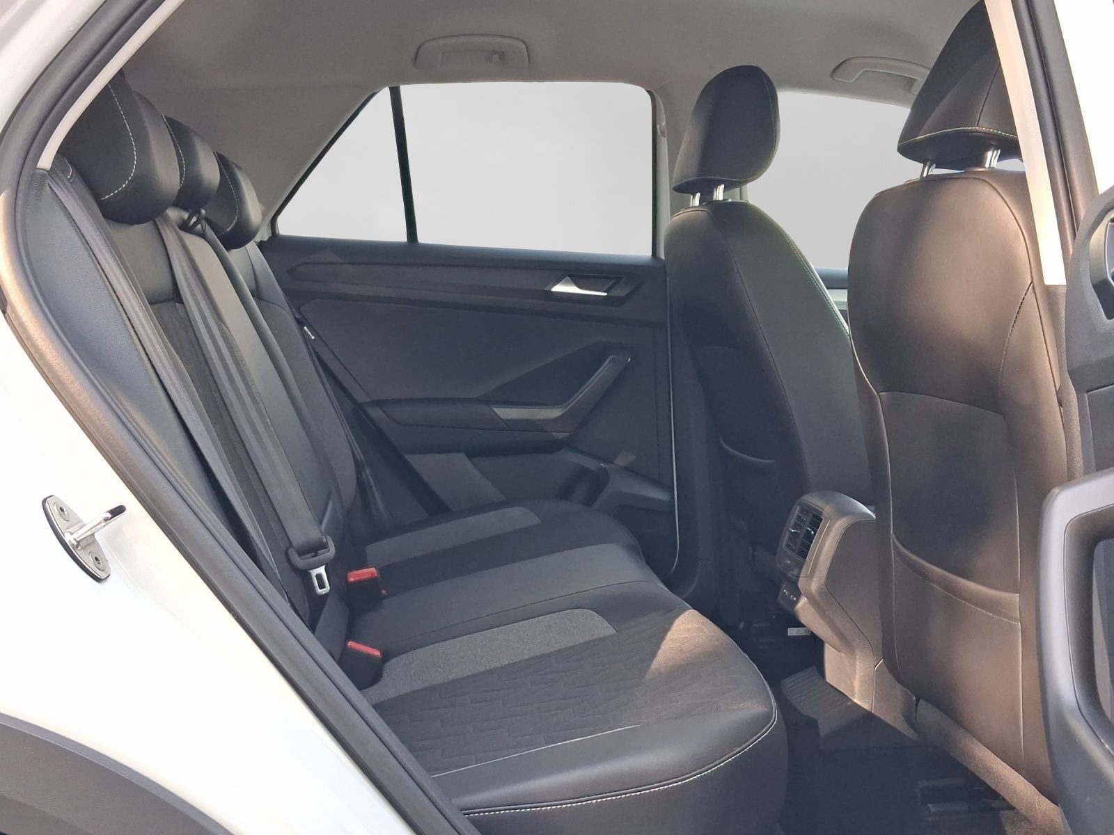 Volkswagen T-Roc – Foto 6