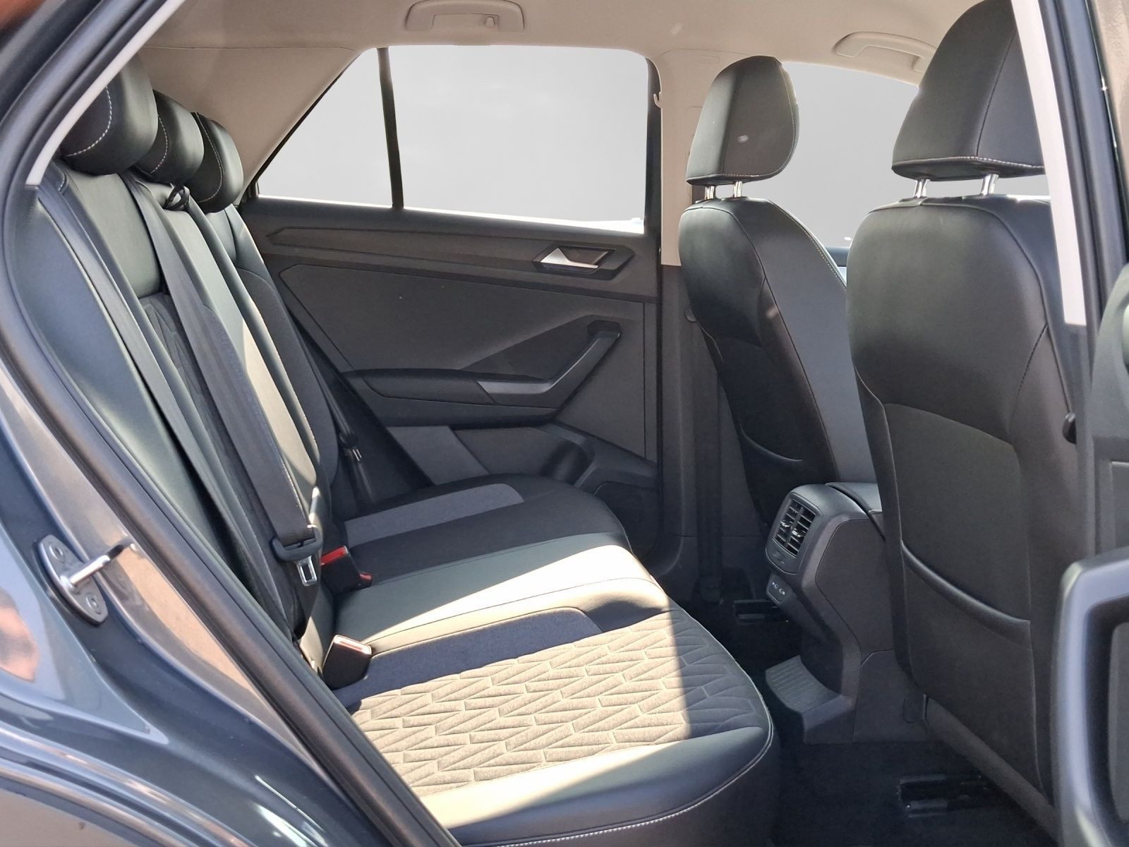 Volkswagen T-Roc – Foto 6
