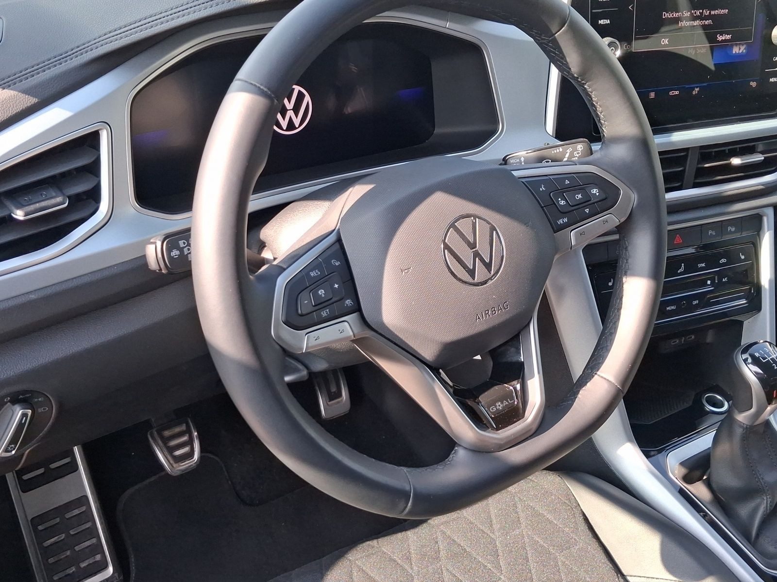 Volkswagen T-Roc – Foto 9