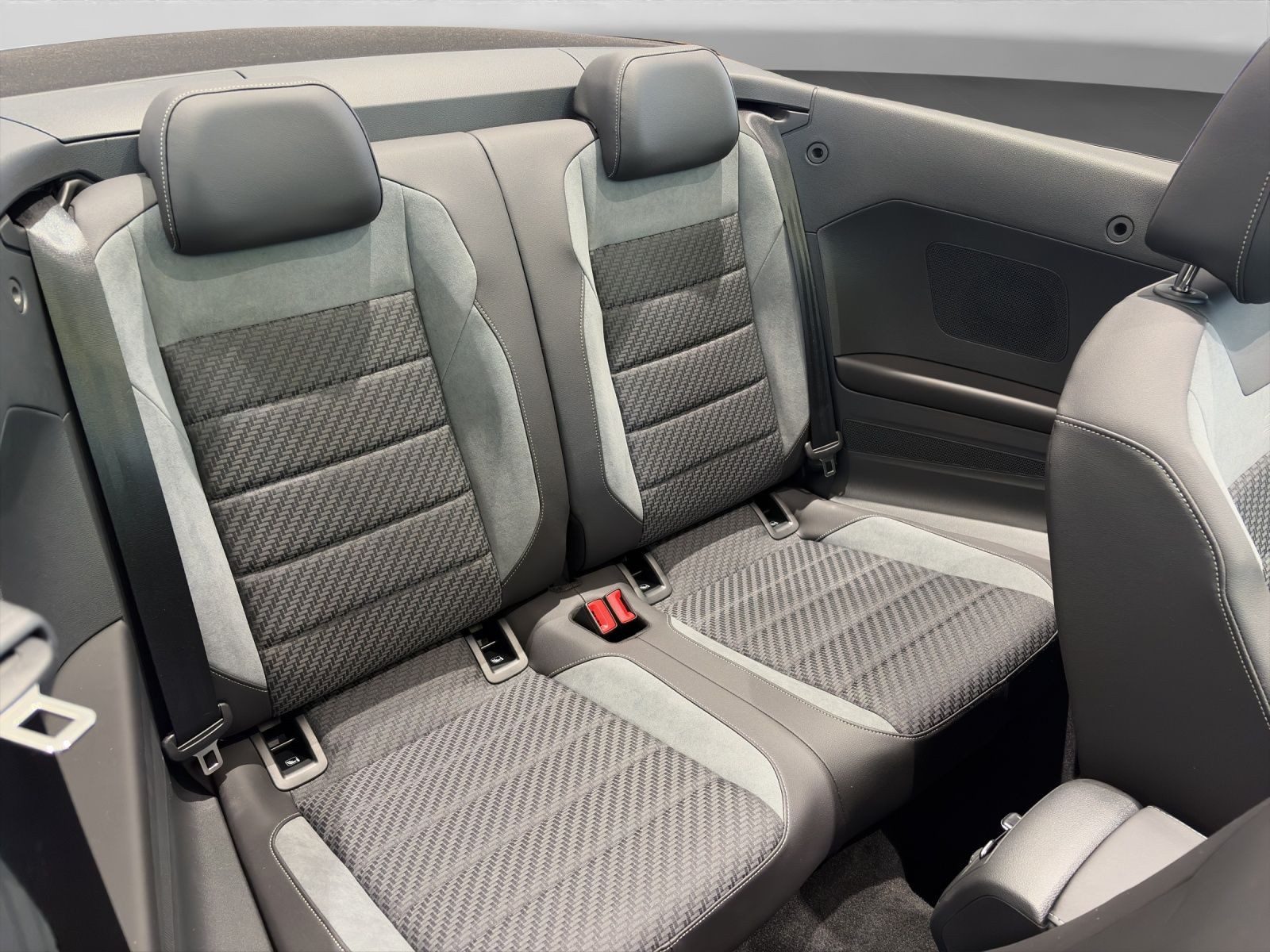 Volkswagen T-Roc Cabriolet – Bild 6