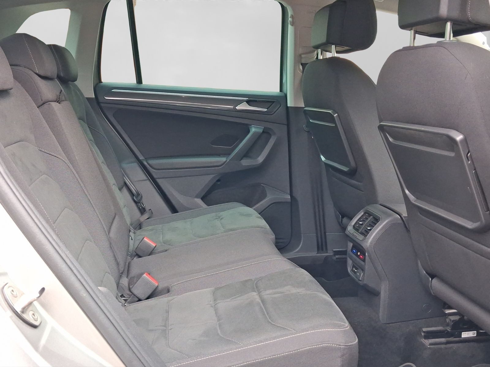 Volkswagen Tiguan – Bild 6