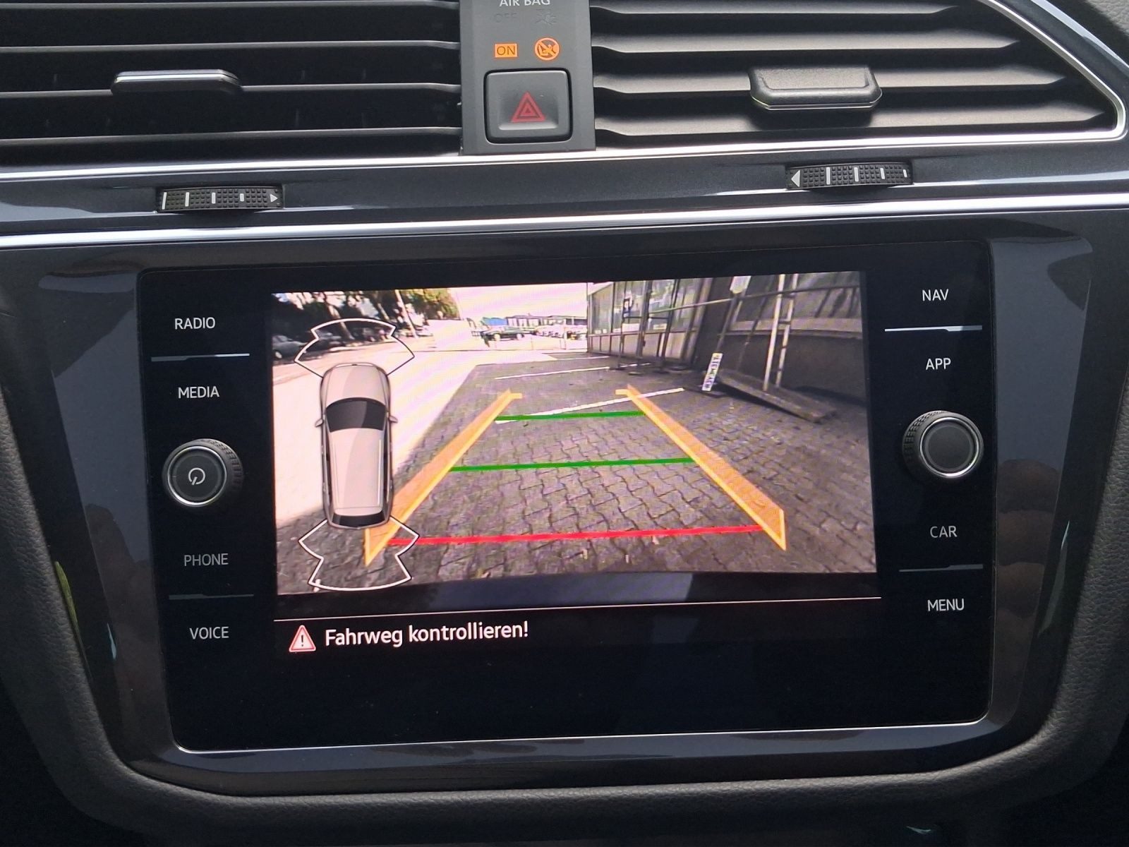 Volkswagen Tiguan – Foto 13