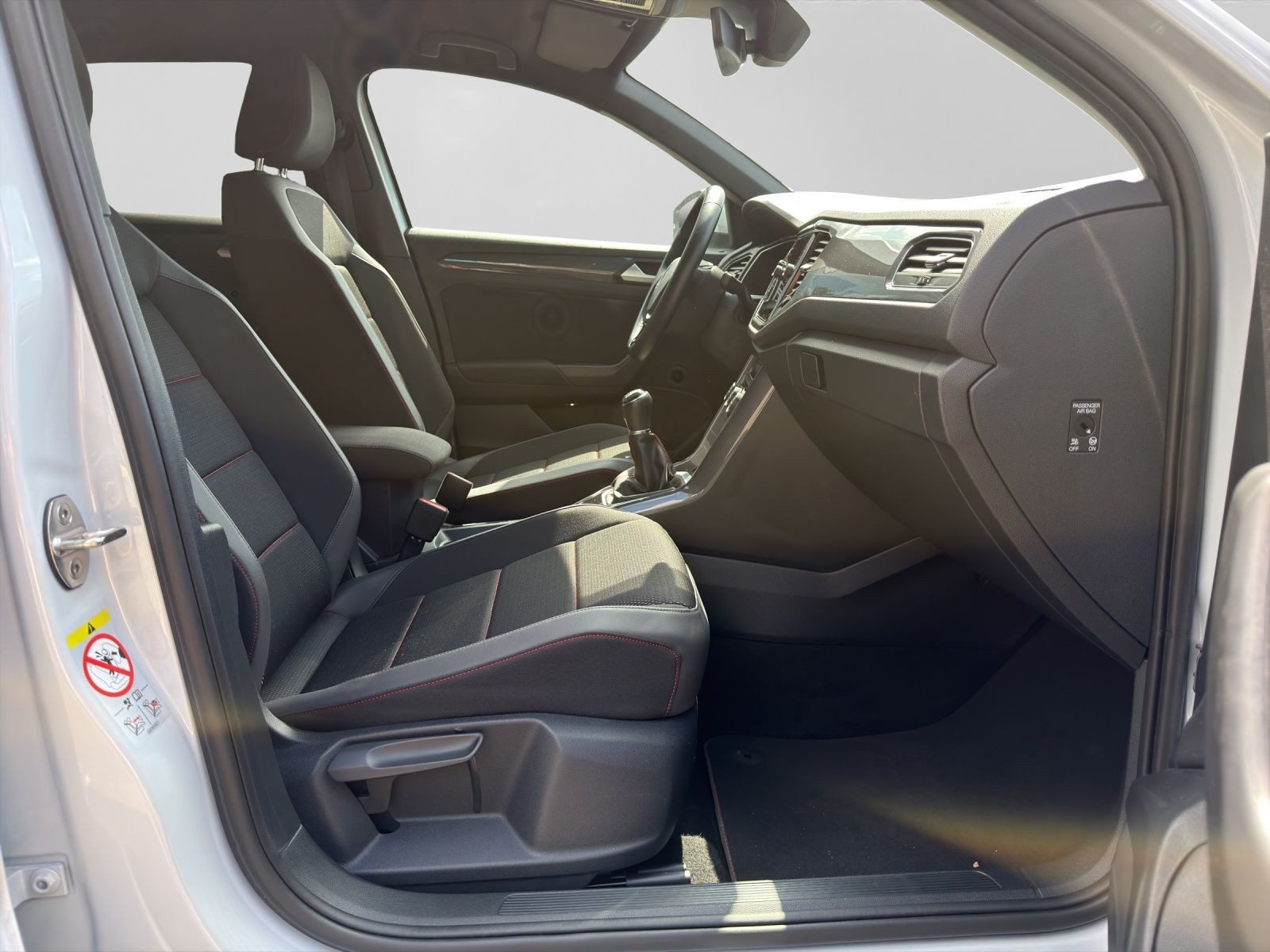 Volkswagen T-Roc – Foto 4