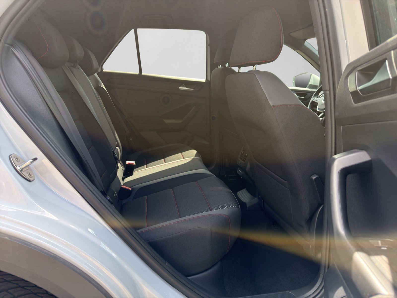 Volkswagen T-Roc – Foto 6