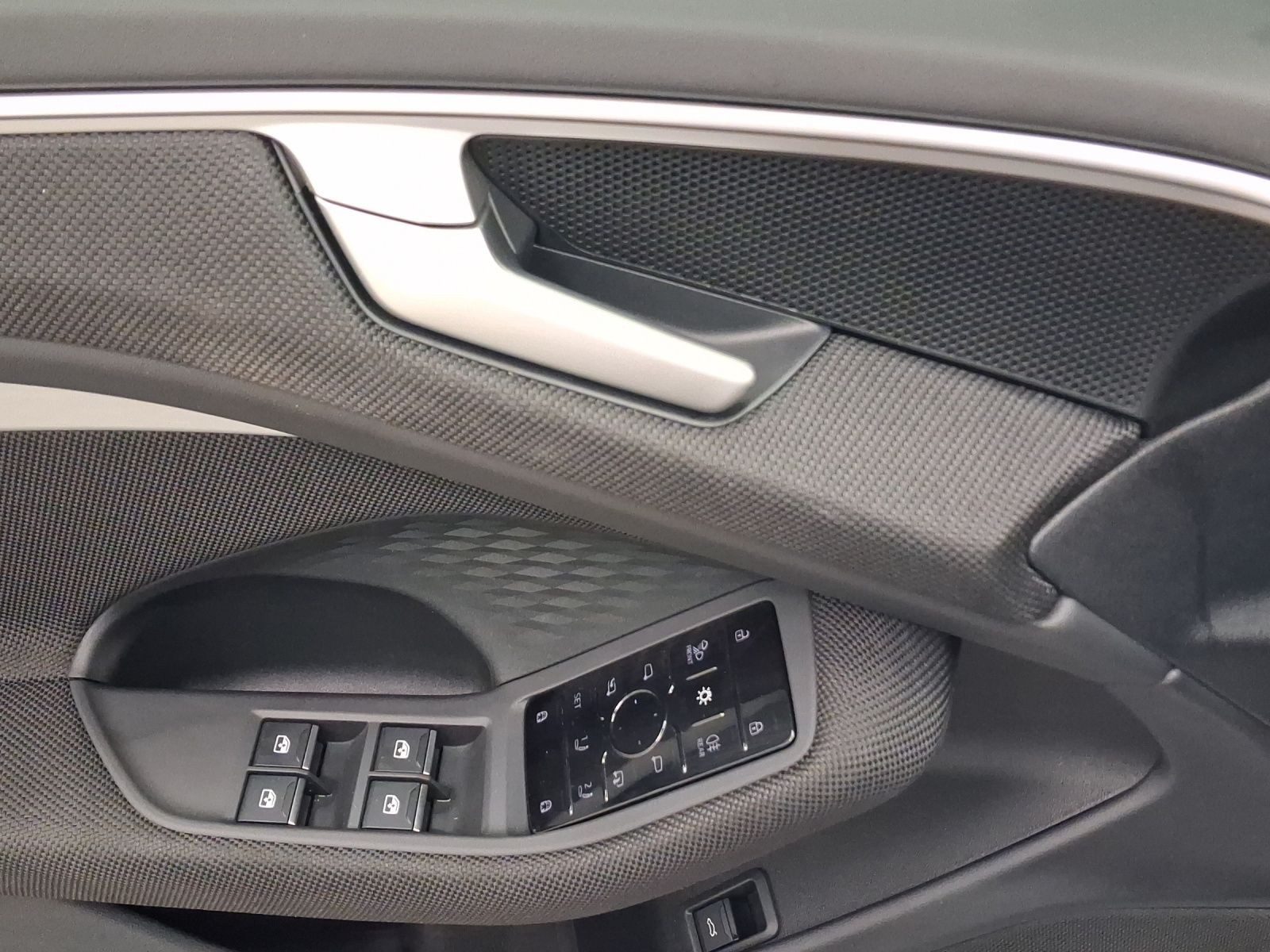 Audi A6 Avant – Foto 8