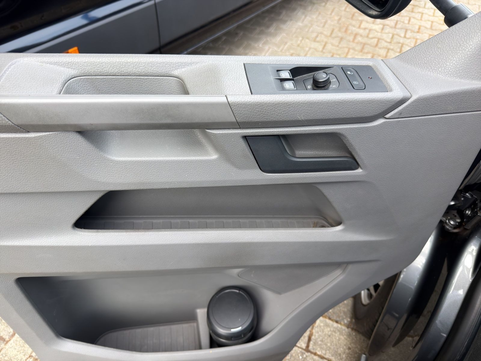 Volkswagen T6.1 Pritsche – Bild 8