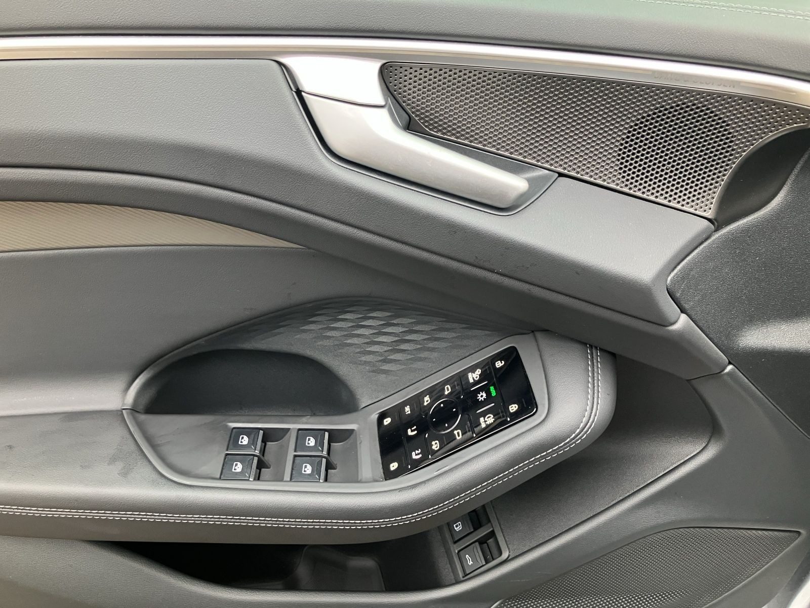 Audi A6 Avant – Bild 8