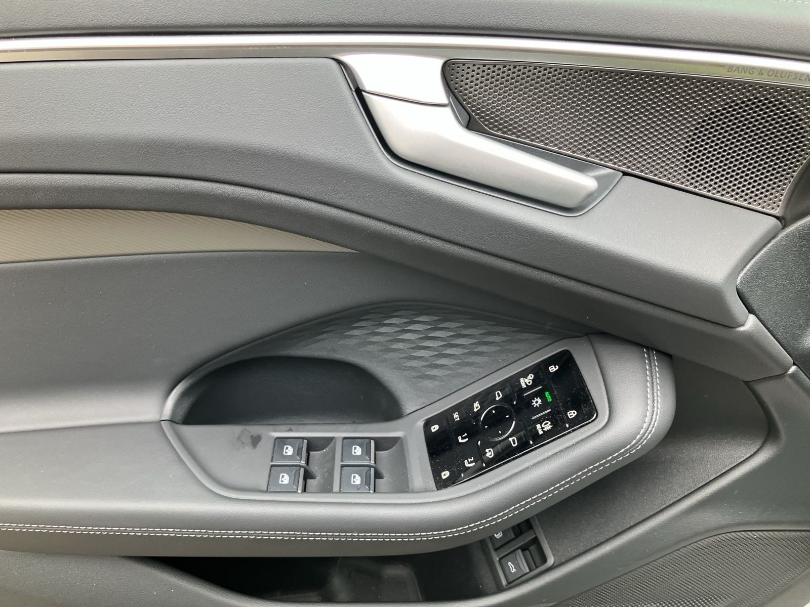 Audi A6 Avant – Foto 8