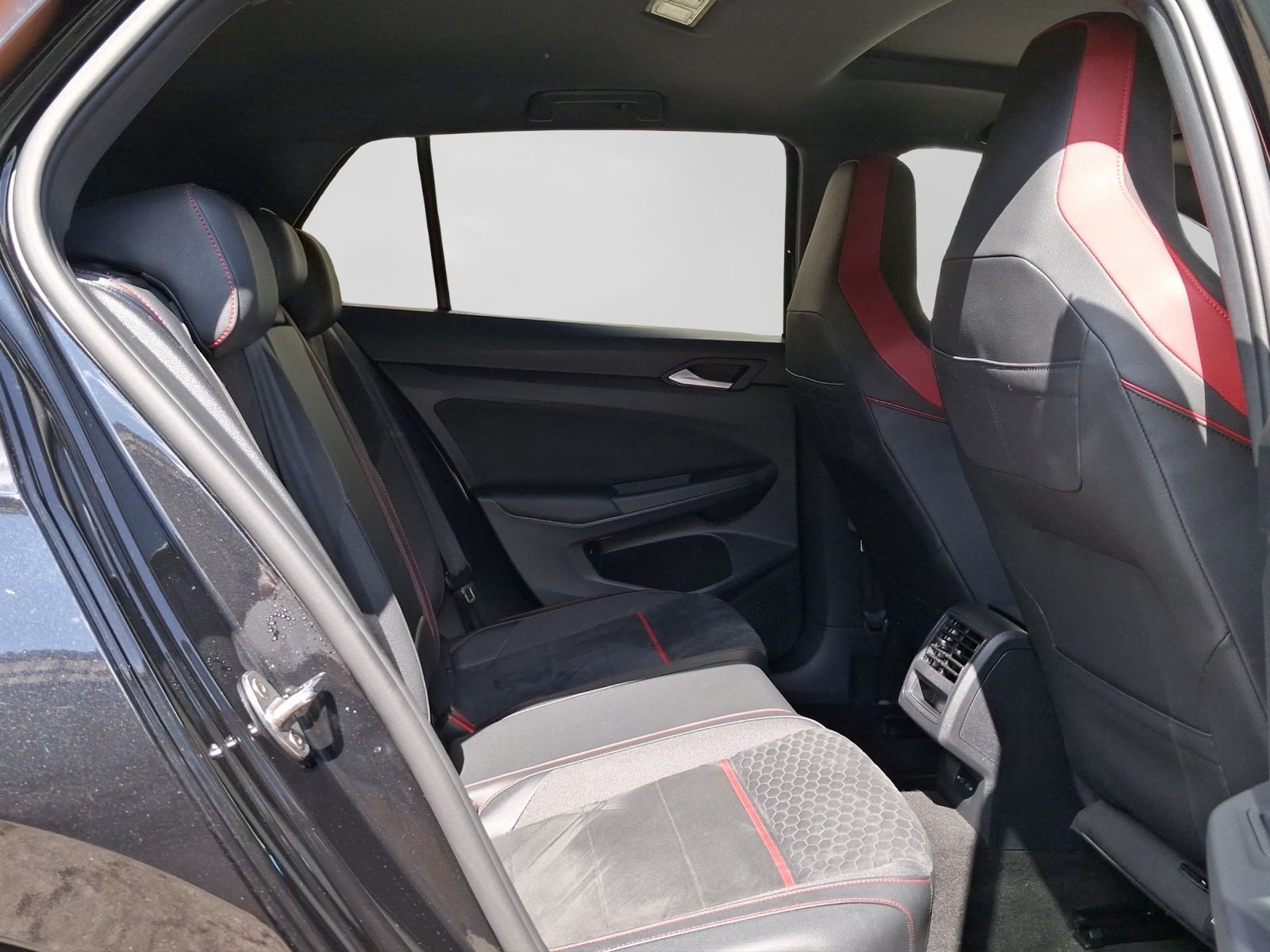 Volkswagen Golf GTI – Bild 6