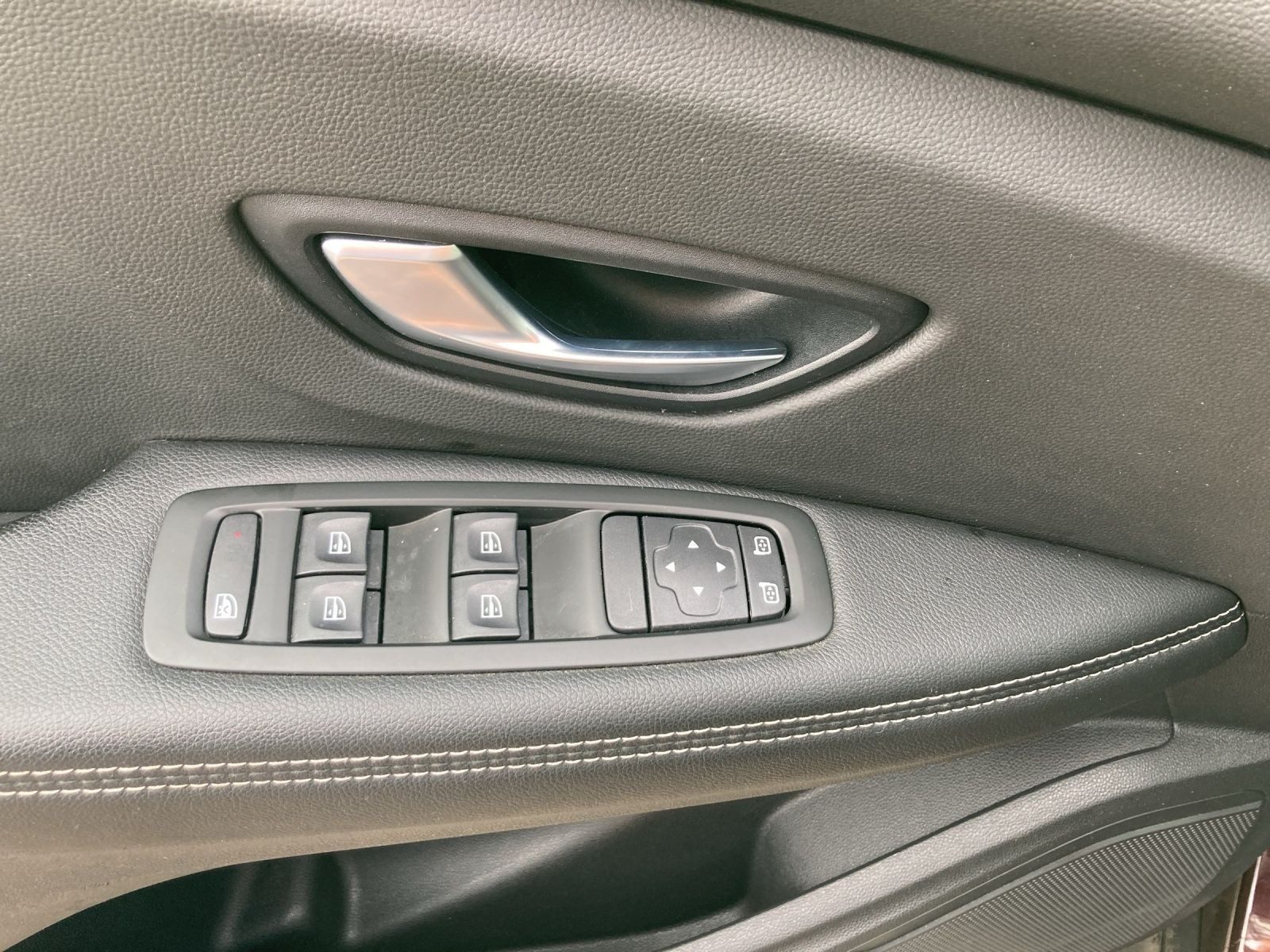 Renault Scenic – Foto 8