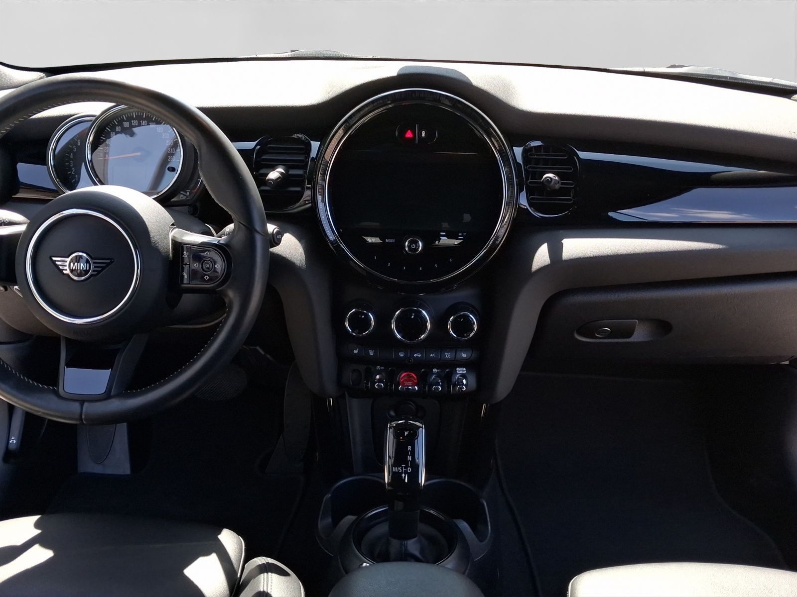 MINI (BMW) Cooper Cabrio – Bild 5