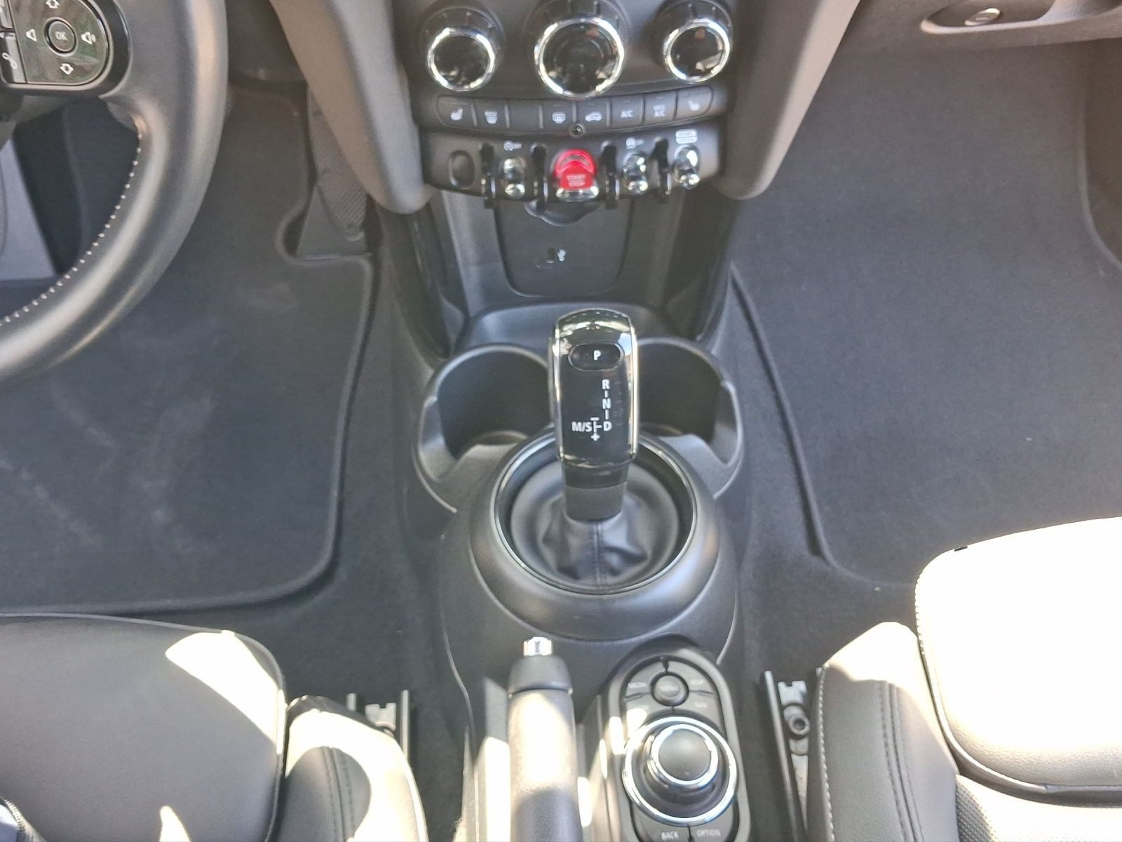 MINI (BMW) Cooper Cabrio – Bild 11
