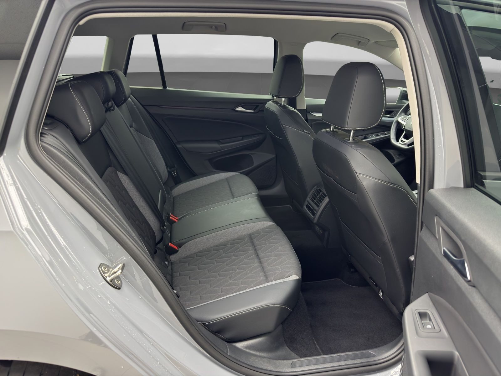 Volkswagen Golf Variant – Bild 6