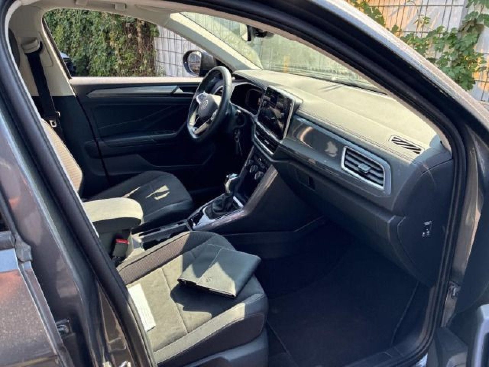 Volkswagen T-Roc – Foto 4