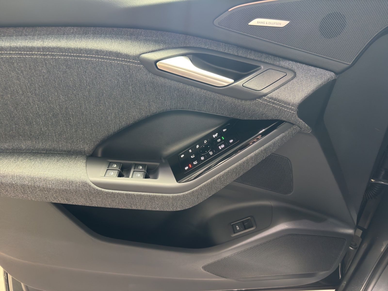 Audi Q6 e-tron – Foto 8