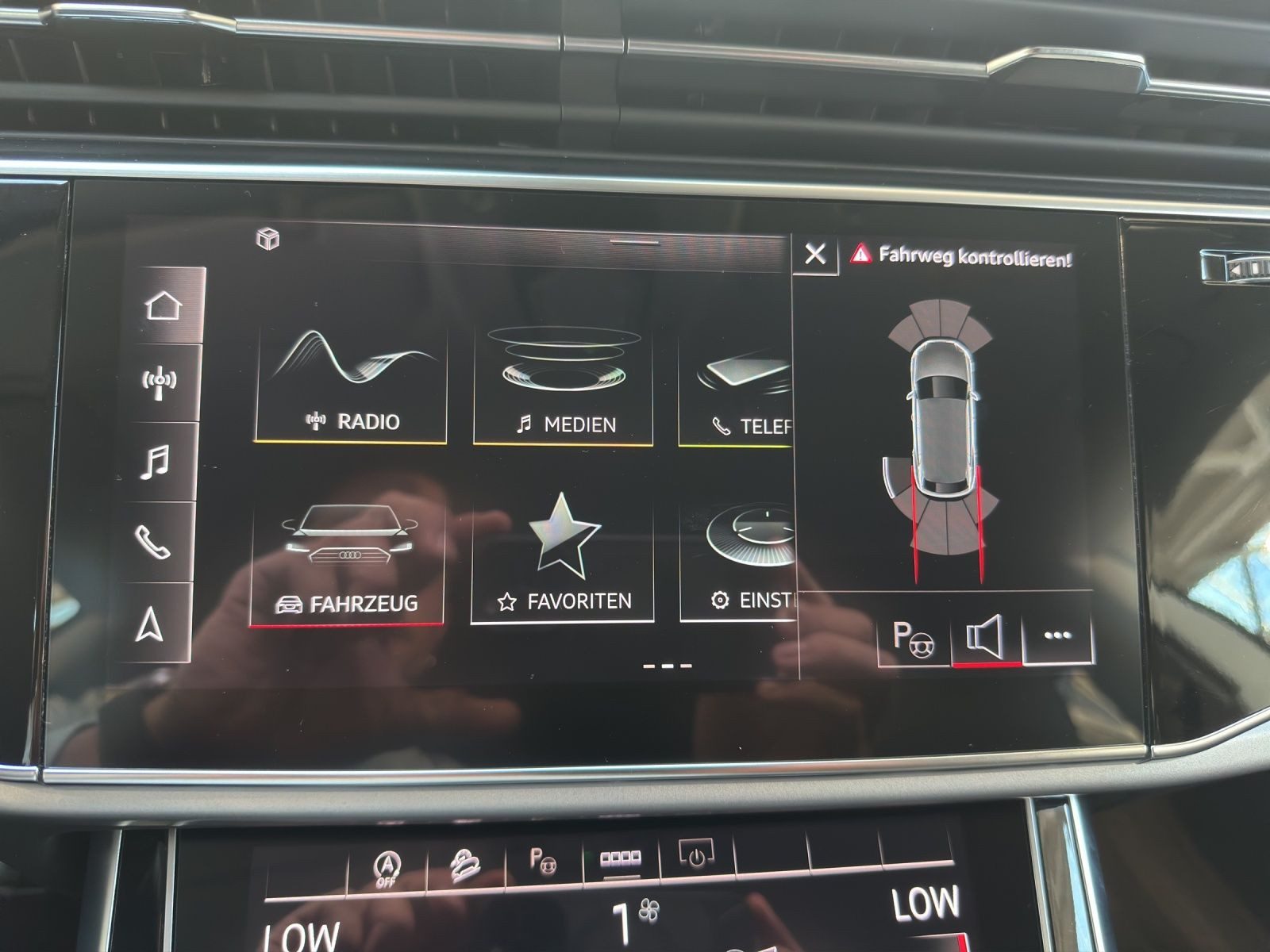 Audi Q8 – Foto 15