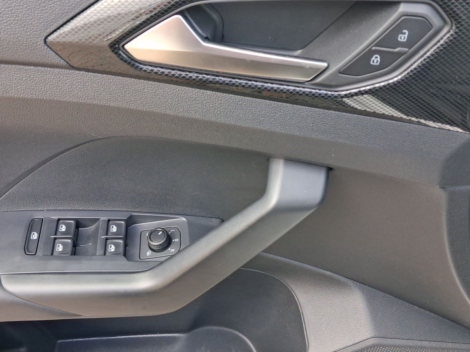 Volkswagen T-Cross – Bild 8