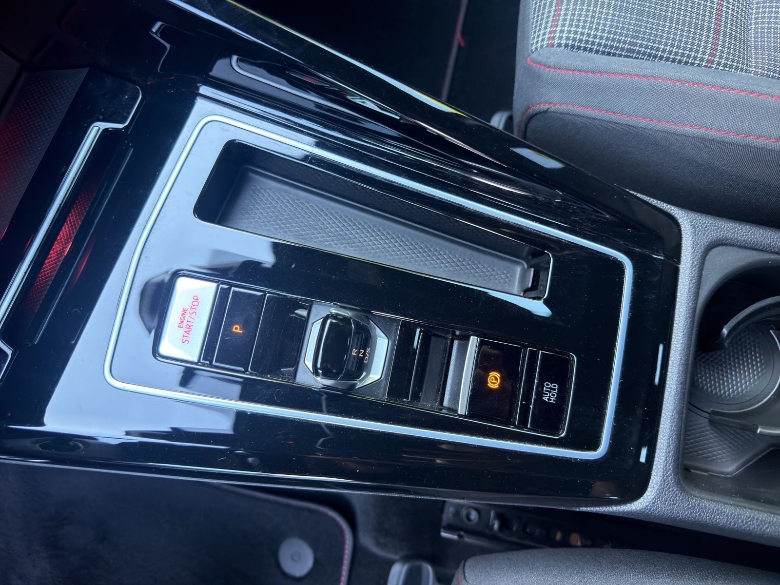 Volkswagen Golf GTI – Bild 11