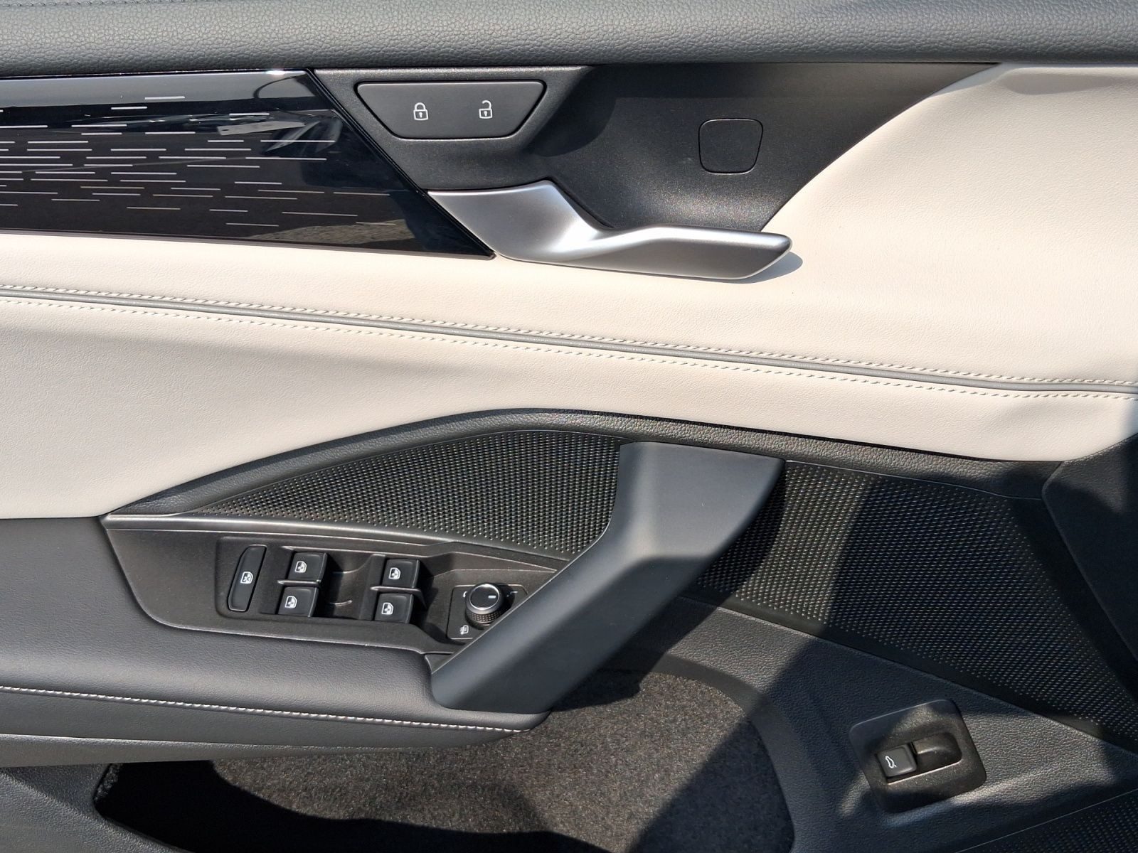 Volkswagen Tiguan – Bild 8