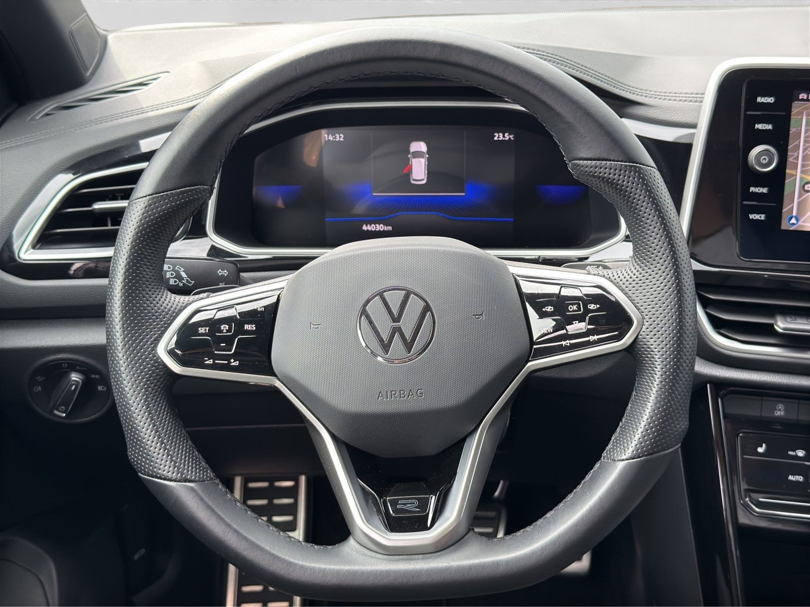 Volkswagen T-Roc – Foto 9