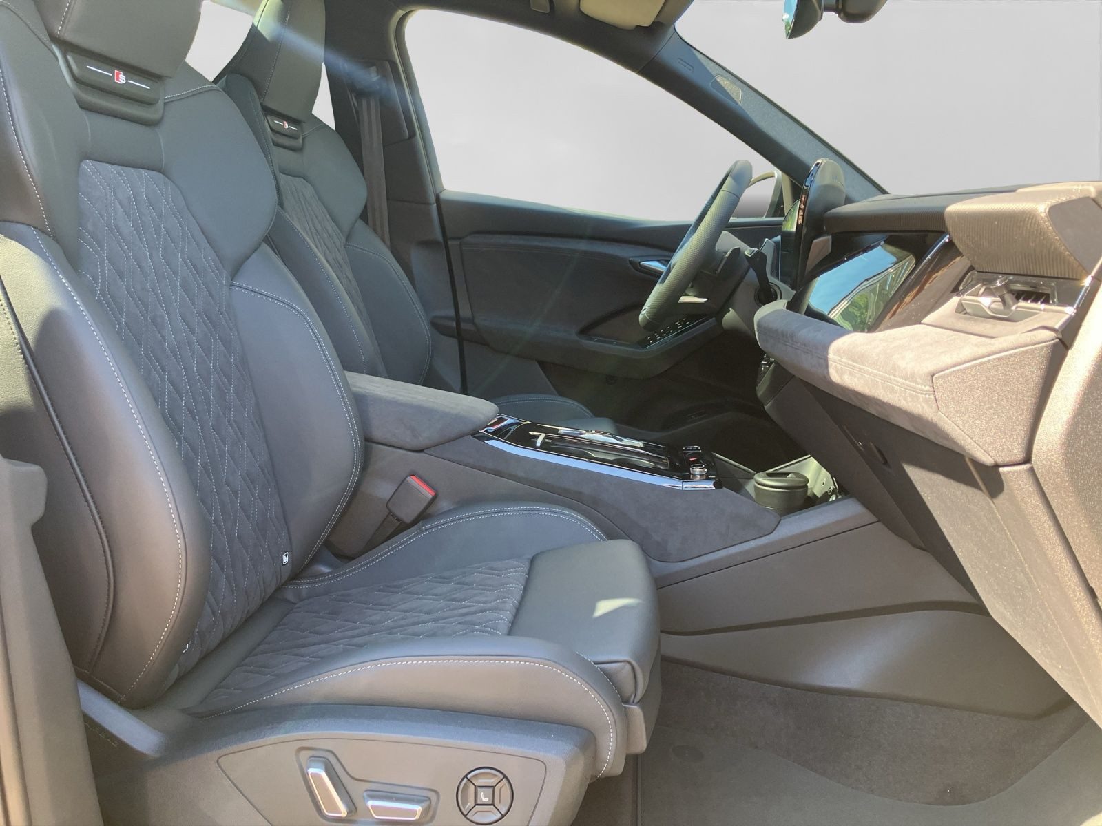 Audi Q6 e-tron – Bild 4