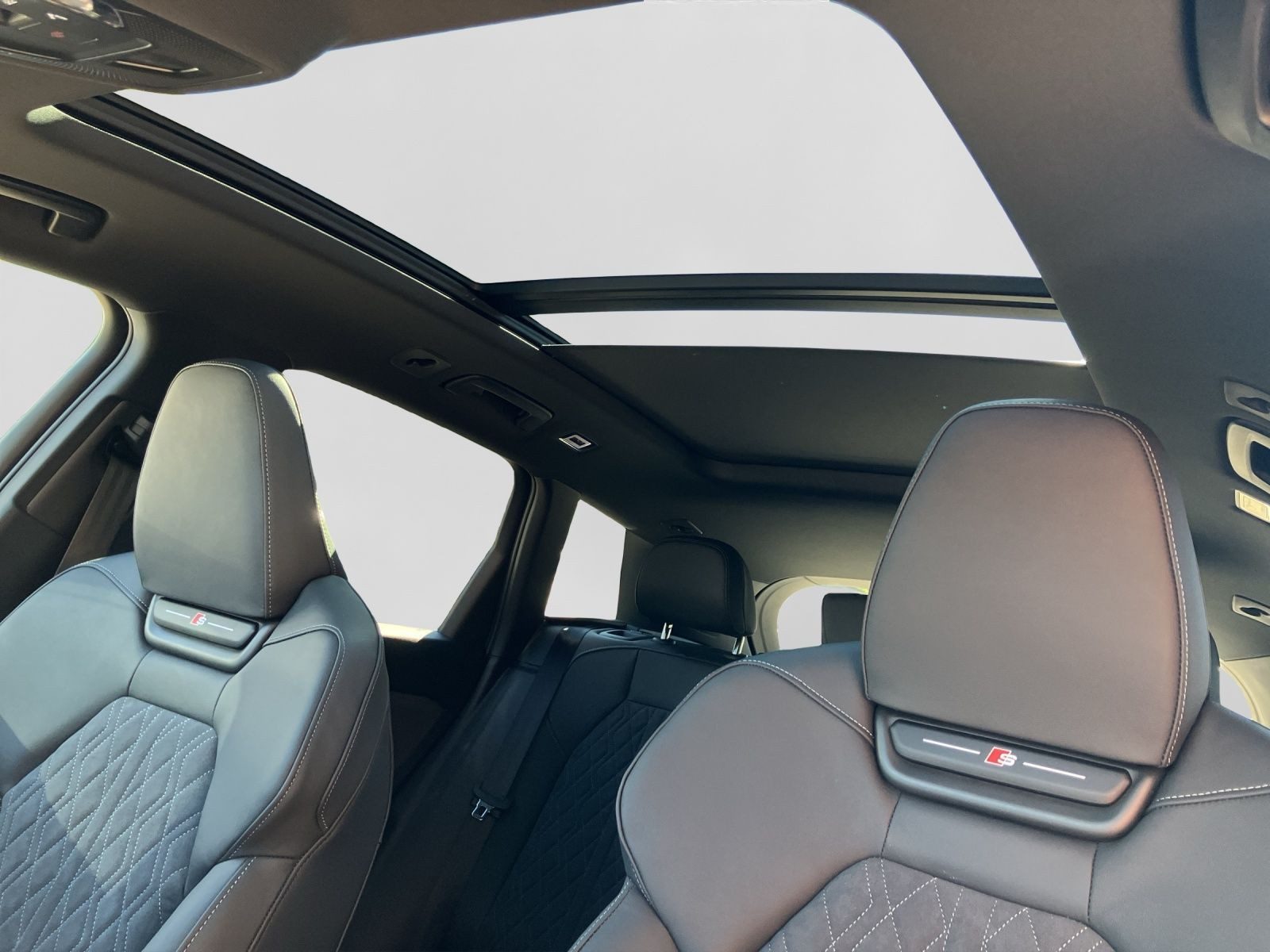Audi Q6 e-tron – Foto 18