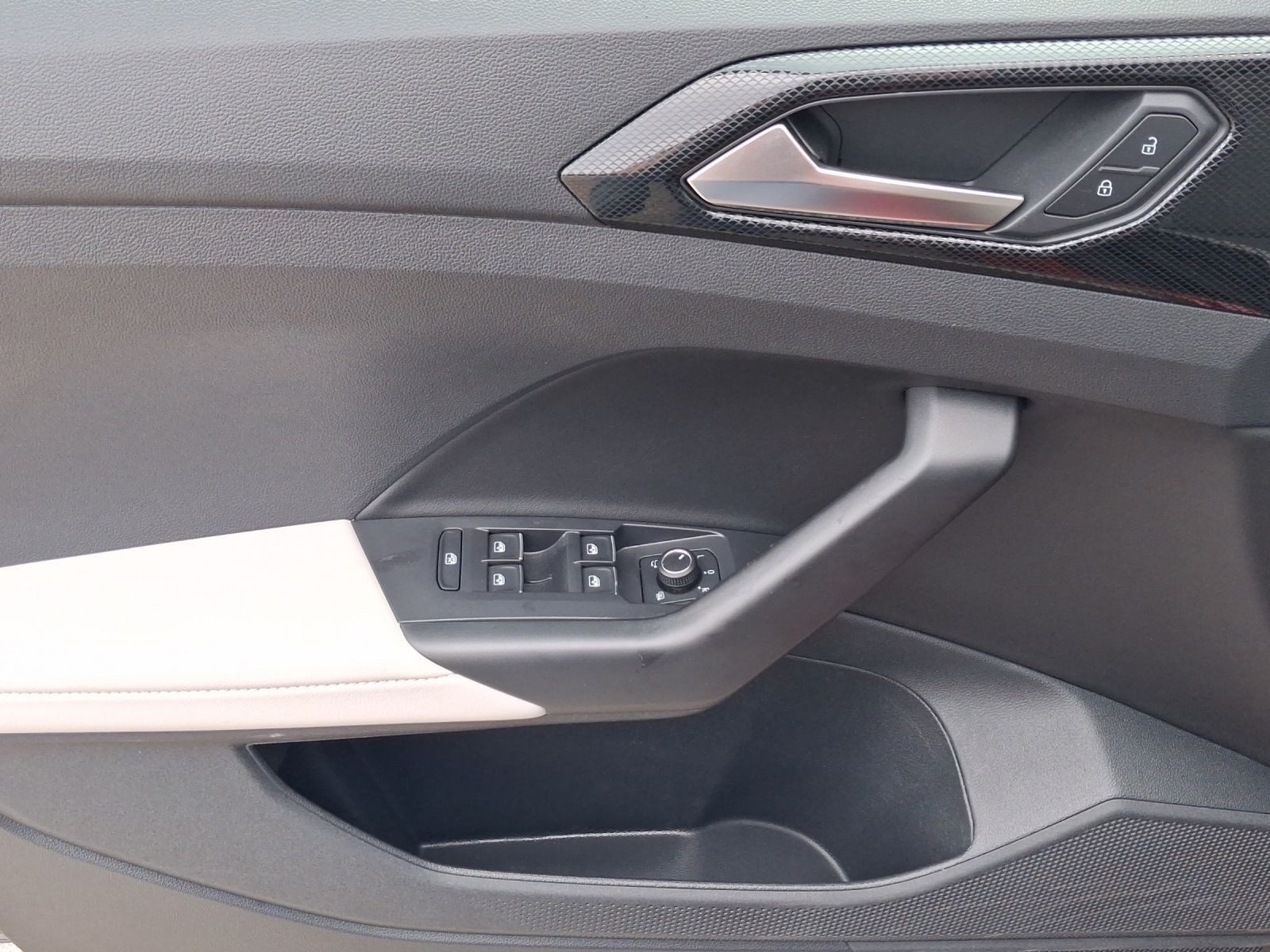 Volkswagen T-Cross – Bild 8