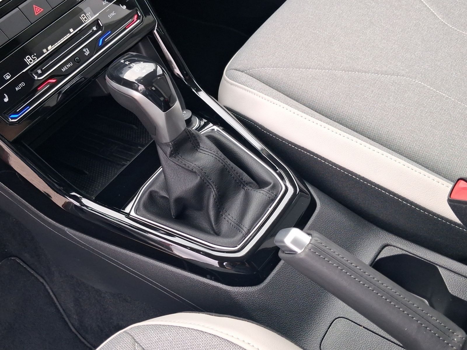 Volkswagen T-Cross – Bild 11