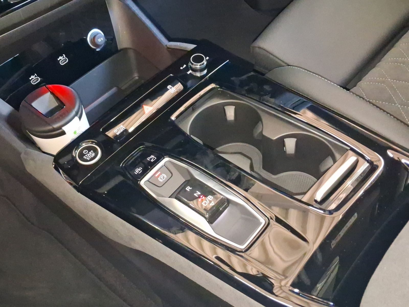 Audi Q6 e-tron – Bild 11