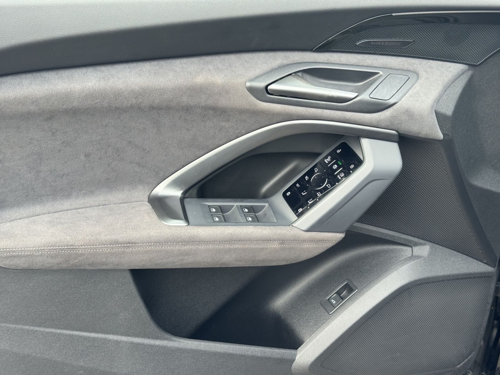 Audi SQ5 – Foto 8