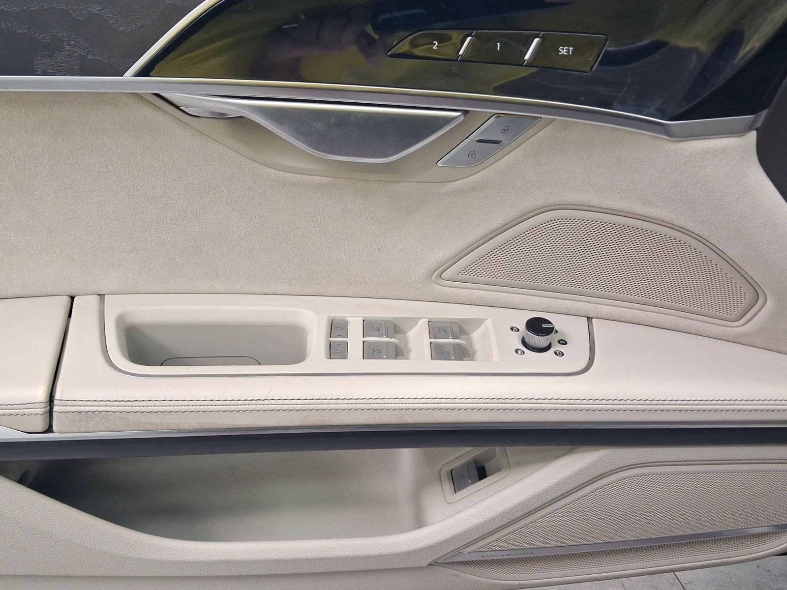 Audi A8 – Bild 8